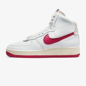NEW Nike Women’s AIr Force 1 Sculpt